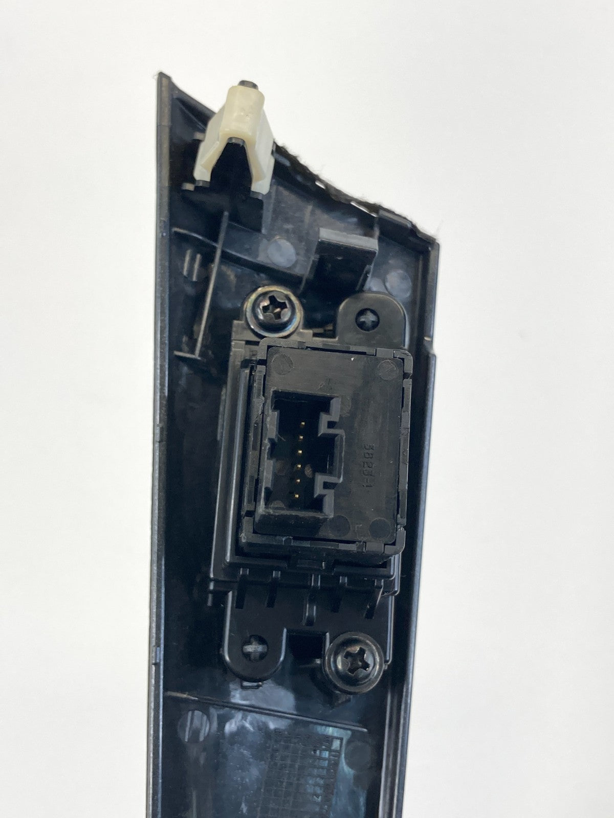 2009 2010 Hyundai Sonata Dash Right Side Heated Seat Switch W/ Bezel Cover OEM