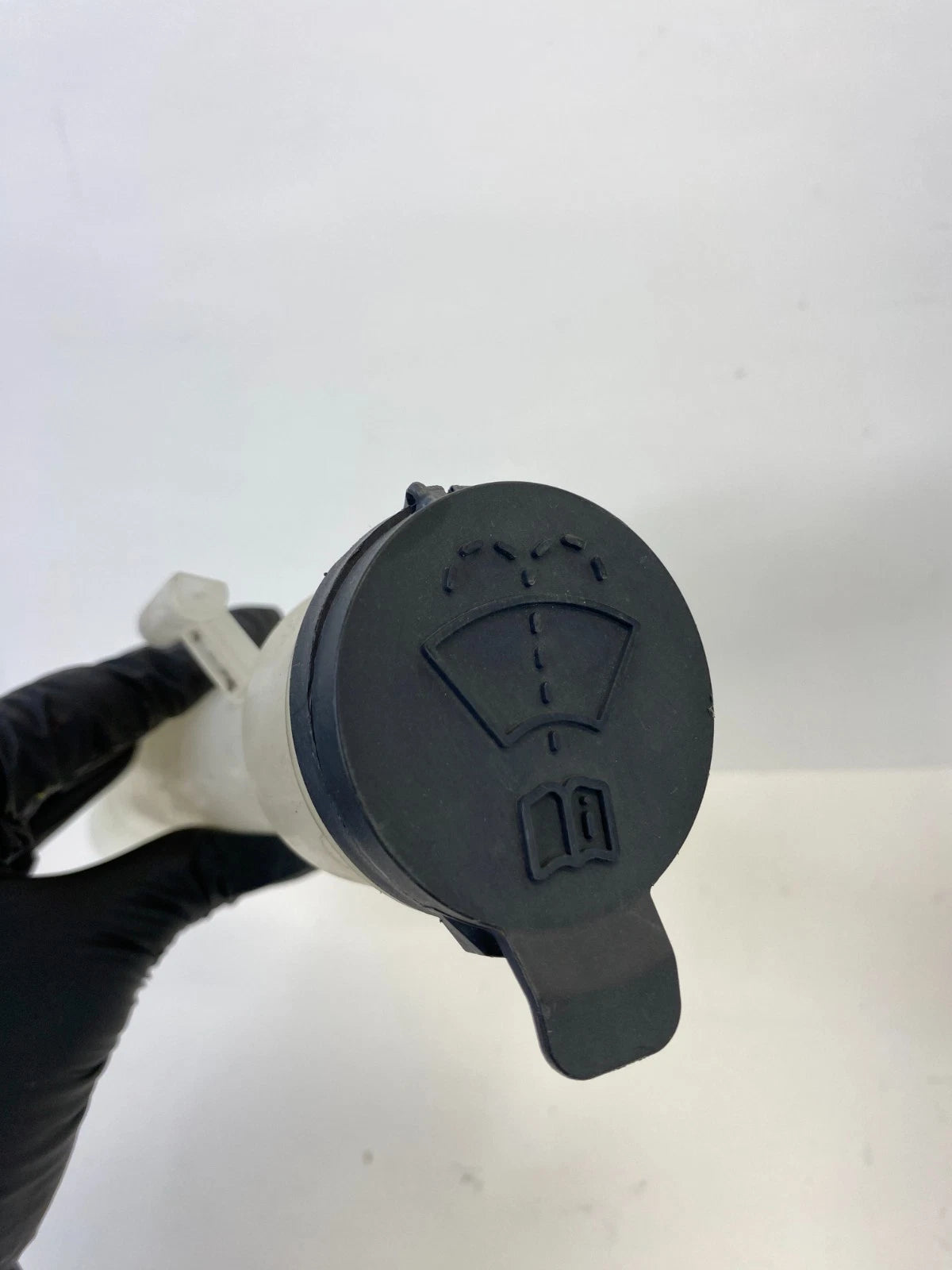 2011-2016 CHEVROLET CRUZE WINDSHIELD WASHER FLUID RESERVOIR TUBE W/ CAP OEM