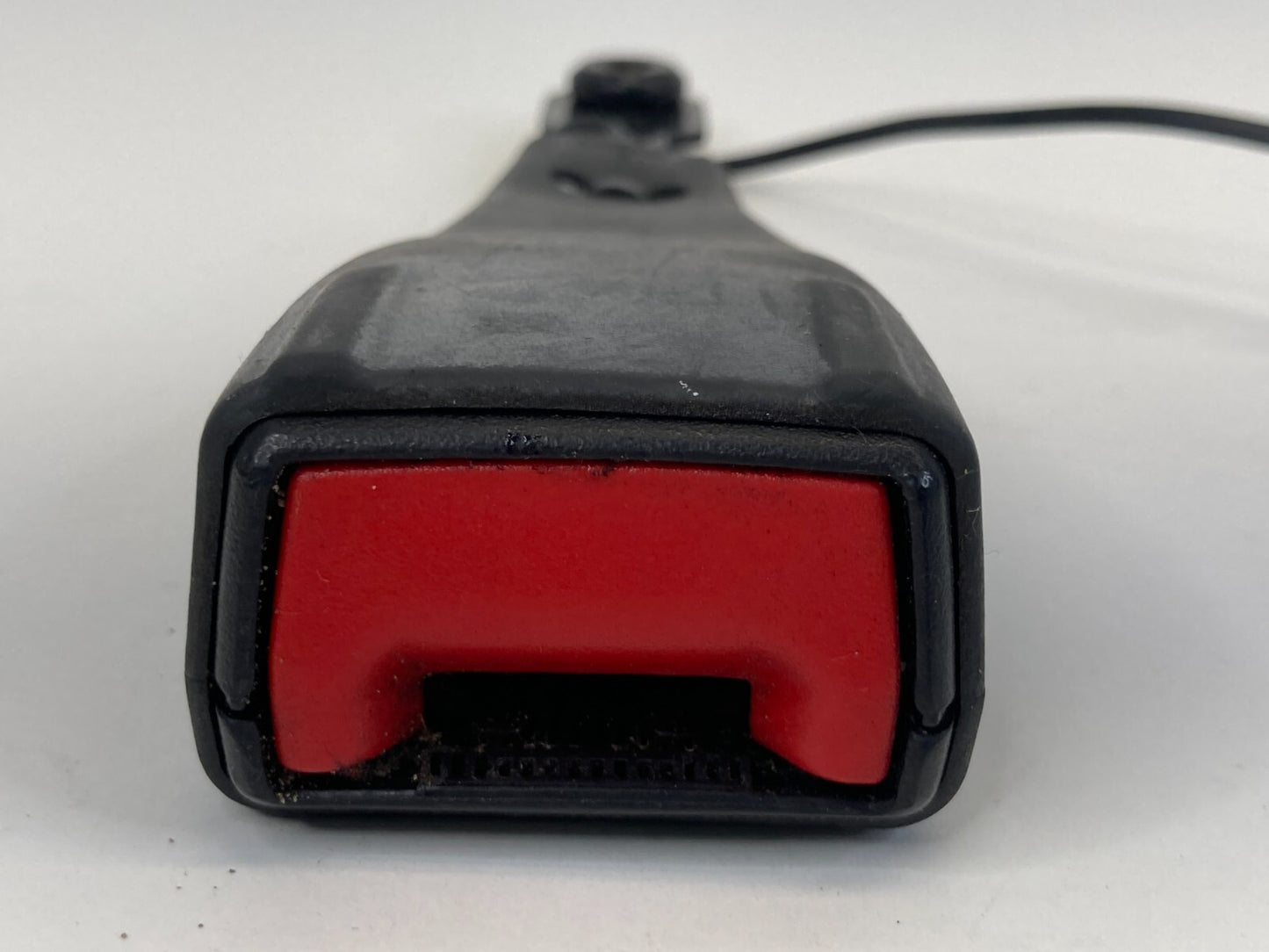 11-16 Chevrolet Cruze 2016 Cruze Limited Front Left Driver Side Seat Belt Buckle