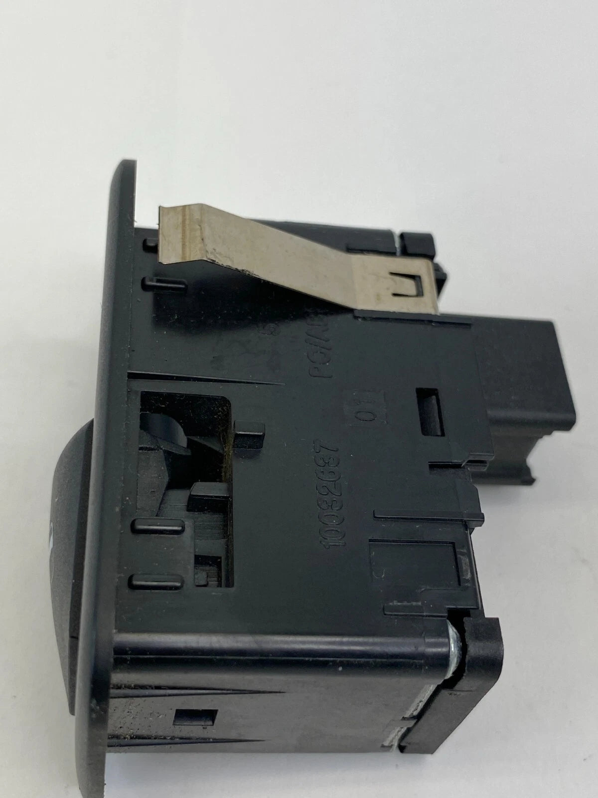 08-10 CHRYSLER TOWN & COUNTRY REAR LEFT DOOR POWER WINDOW SWITCH 04602539AC OEM