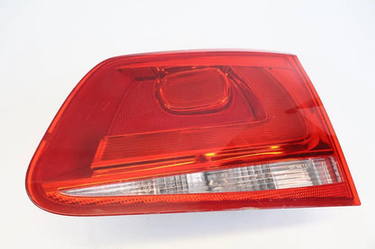2011-2014 VW VOLKSWAGEN TOUAREG RIGHT TRUNK INNER TAILLIGHT 7P6-945-094-C OEM
