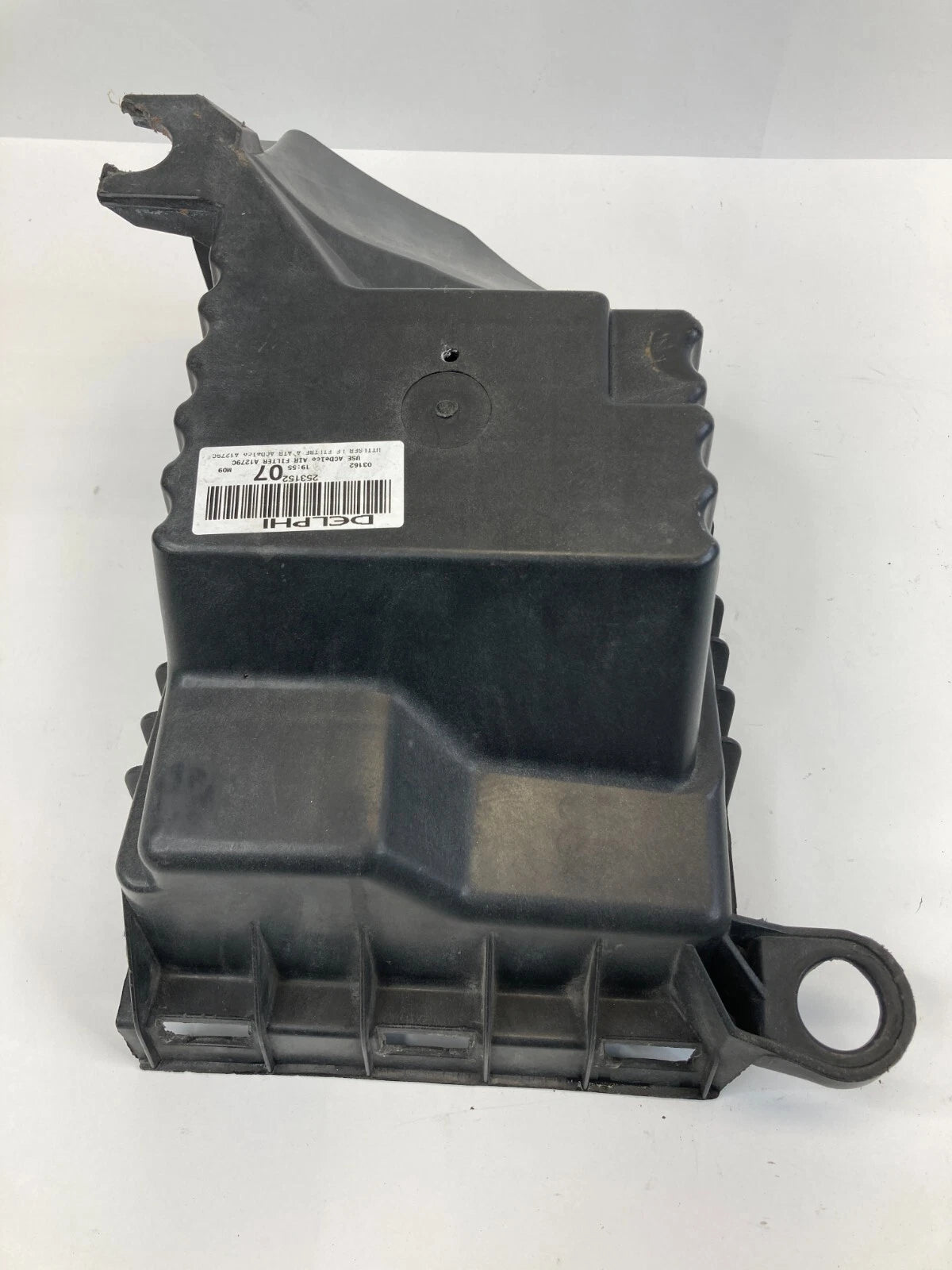 99-05 PONTIAC GRAND AM 3.4L V6 AIR CLEANER INTAKE BOX LOWER COVER 25312775 OEM