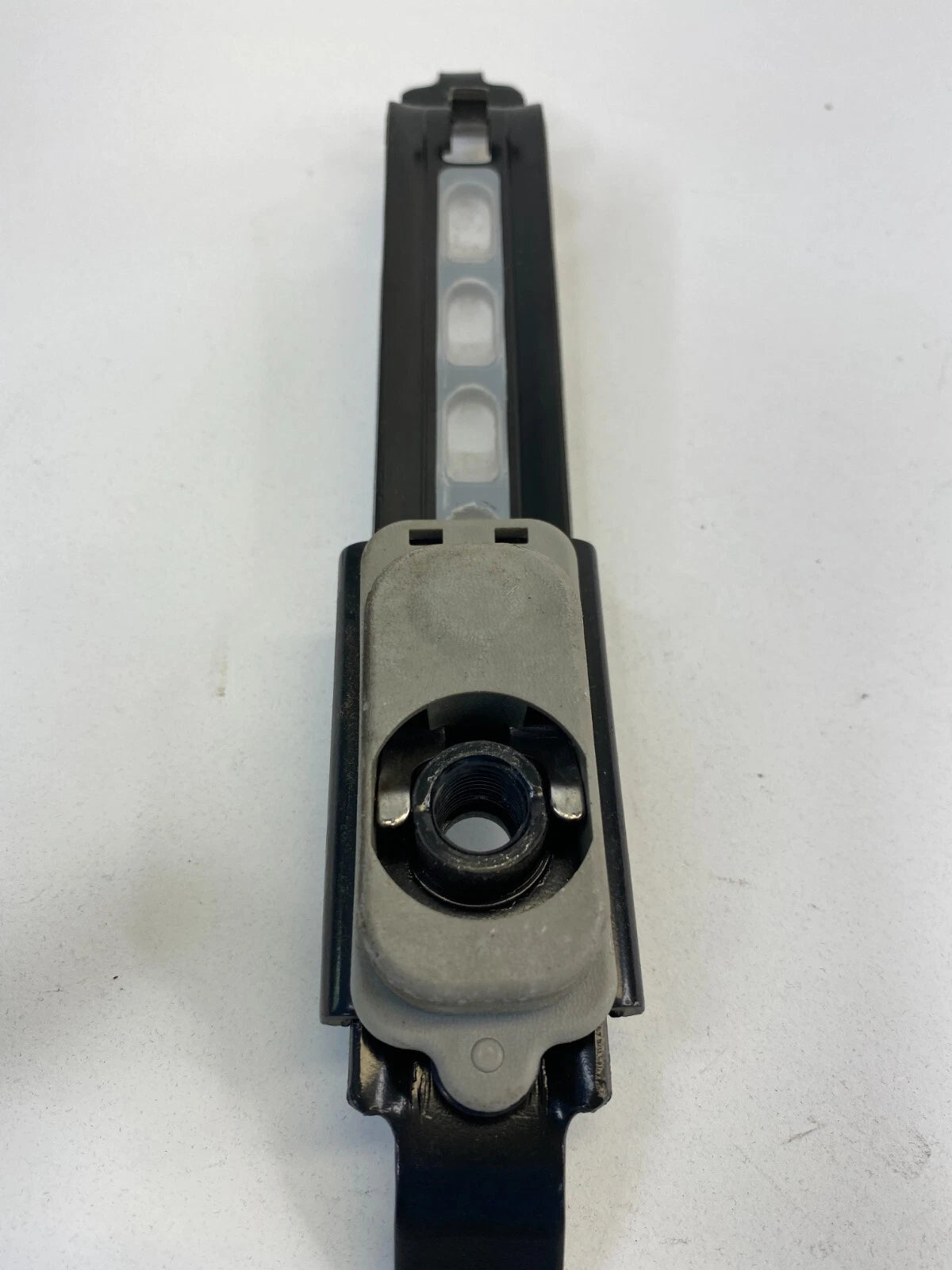 2005-2008 TOYOTA COROLLA FRONT LEFT DRIVER SEAT BELT HEIGHT ADJUSTER ASSY OEM