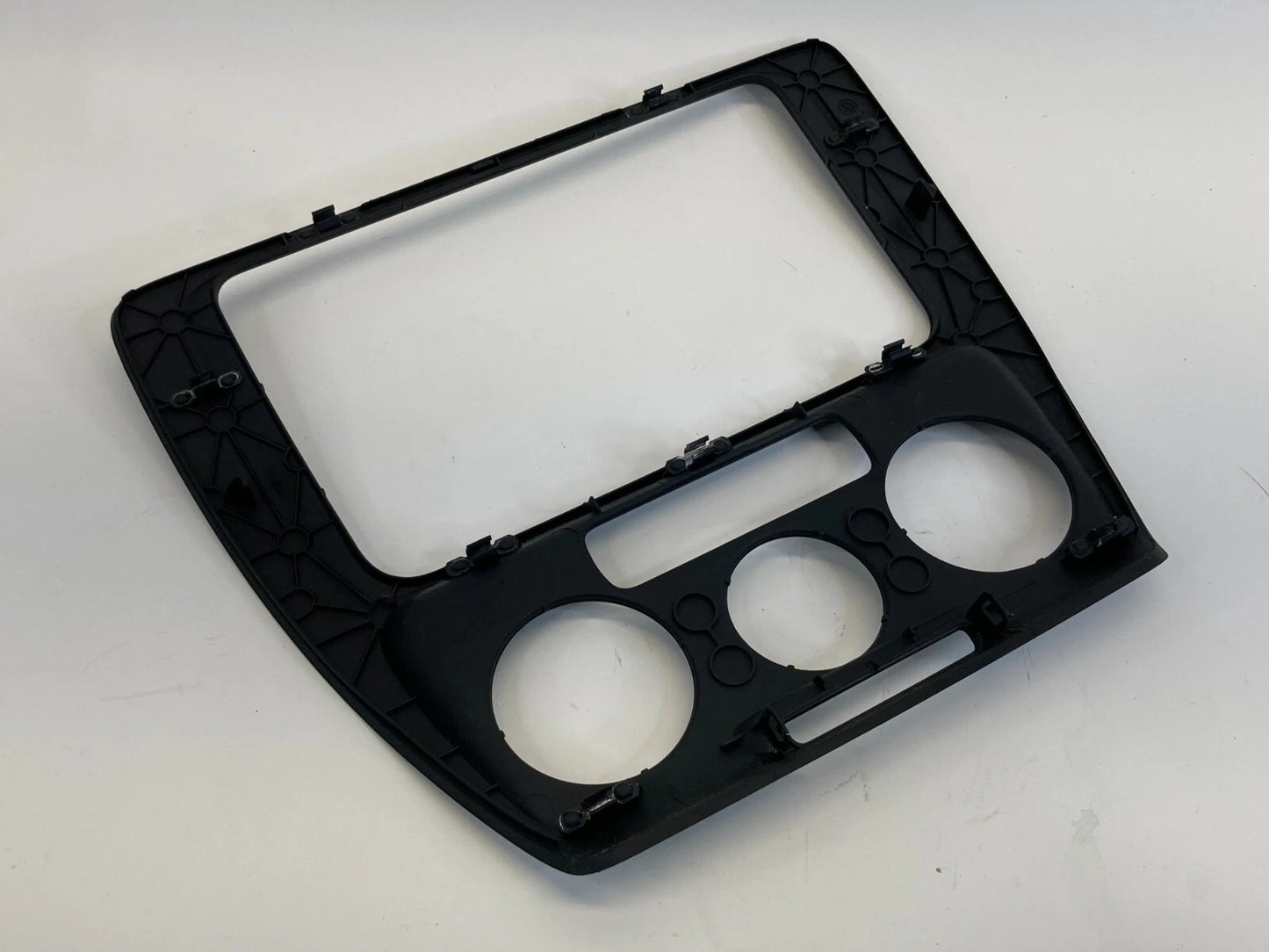 2011-2014 VOLKSWAGEN JETTA DASH RADIO CLIMATE CONTROL TRIM BEZEL 5C6-858-069 OEM