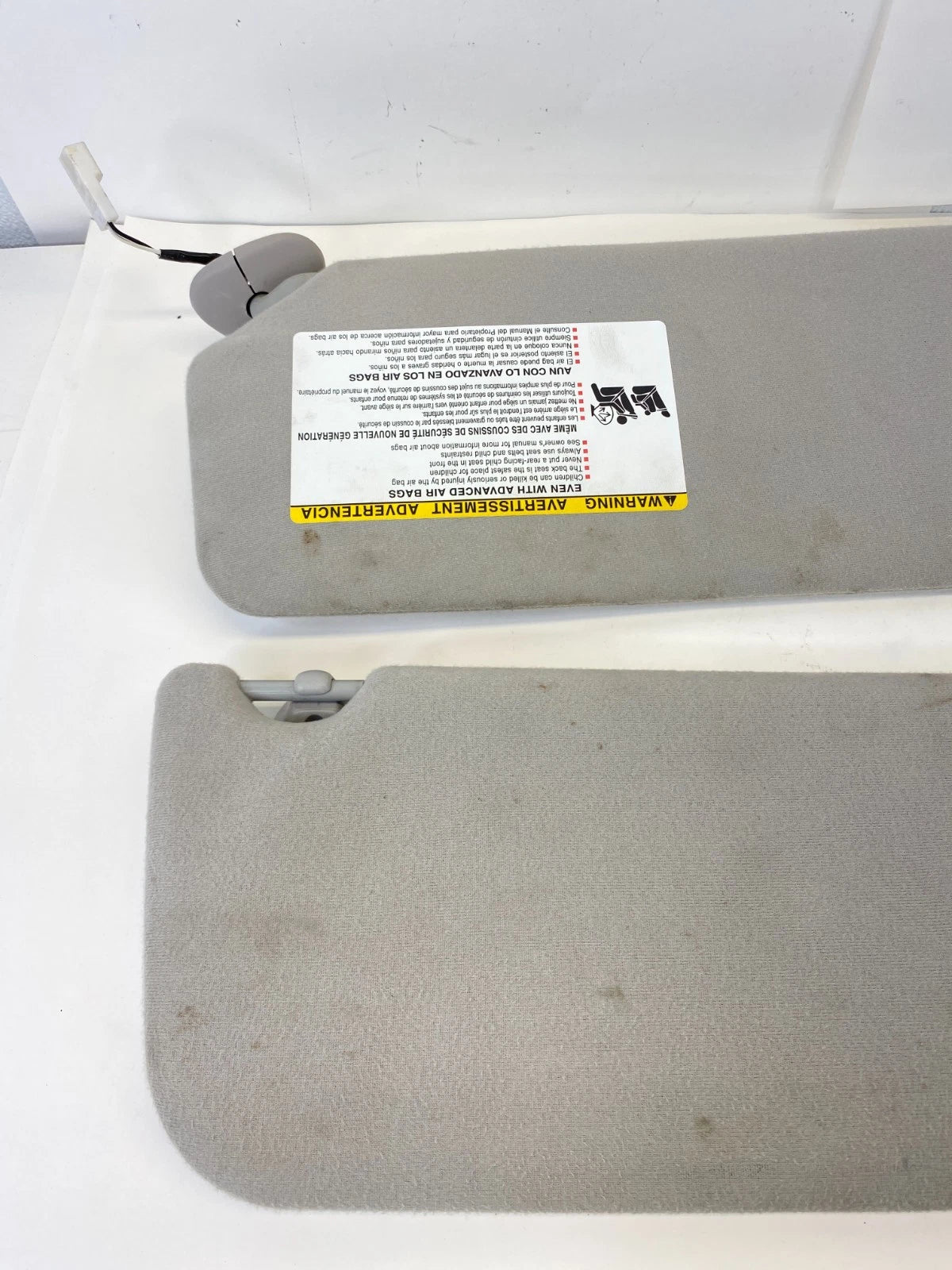2005-2010 TOYOTA SIENNA LEFT & RIGHT SUNVISOR SUN VISOR SHADE PAIR SET OEM