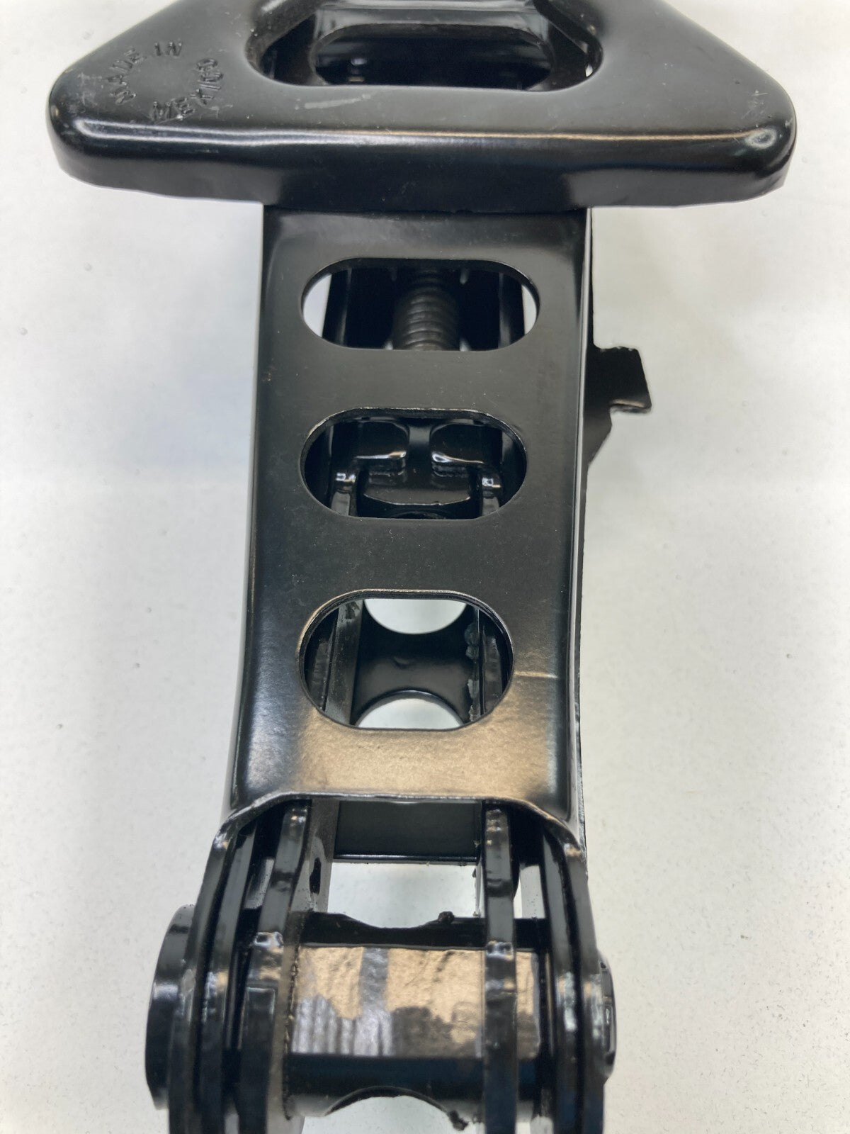 08-12 Caliber 07-17 Compass Patriot Emergency Scissor Jack & Tool Lug 05105920AD