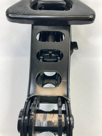 08-12 Caliber 07-17 Compass Patriot Emergency Scissor Jack & Tool Lug 05105920AD