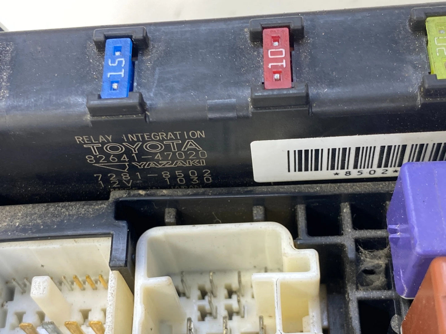 2007-2012 TOYOTA YARIS 1.5L ENGINE FUSE BOX RELAY JUNCTION MODULE 8264147020 OEM