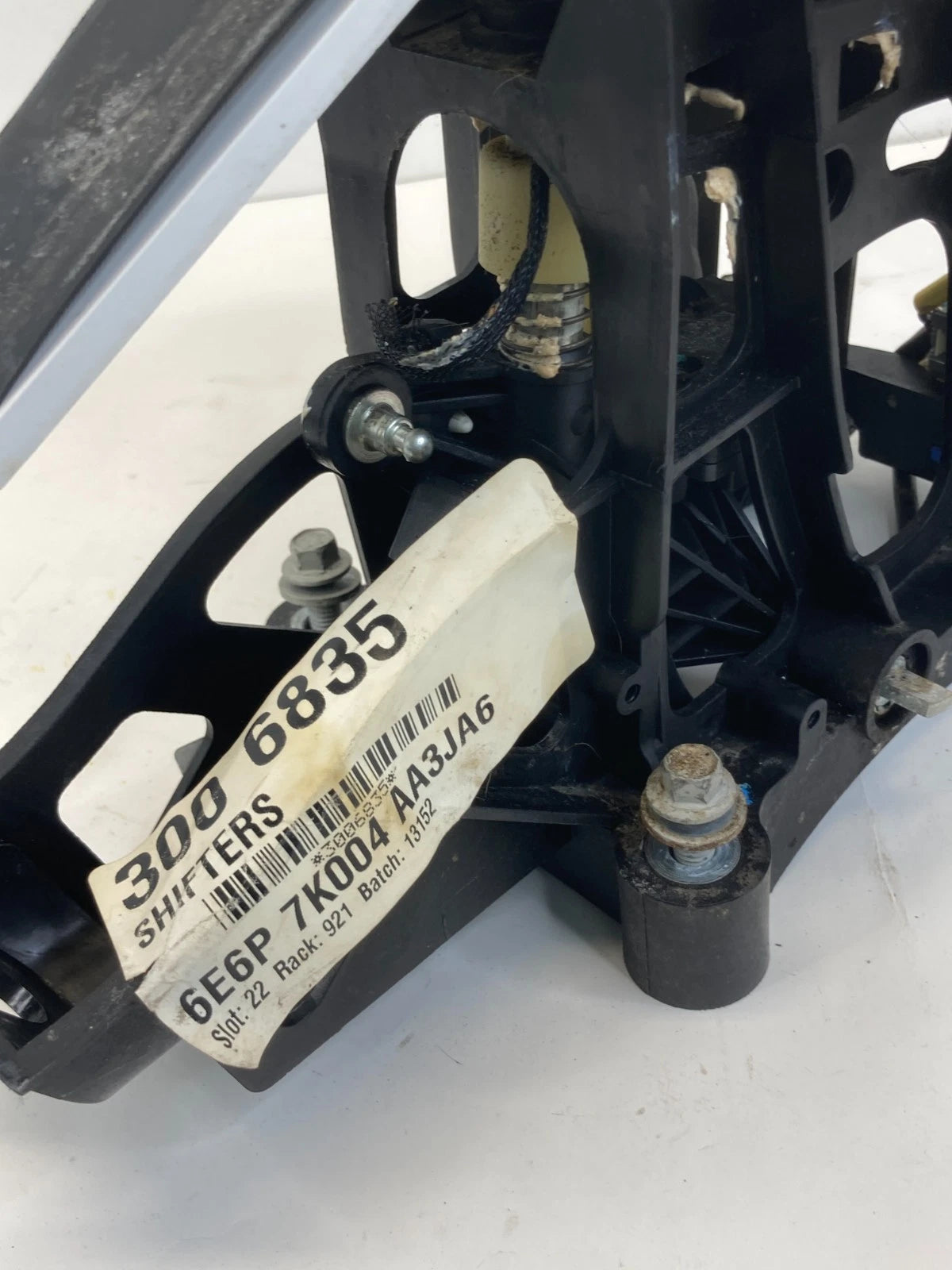 2005-2007 MERCURY MARINER FORD ESCAPE AUTOMATIC FLOOR GEAR SHIFTER LEVER OEM