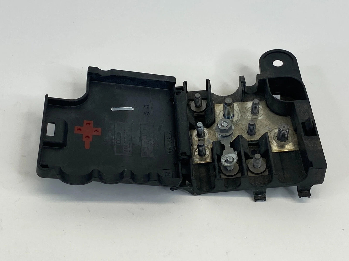2013 2014 2015 2016 AUDI A4 QUATTRO BATTERY TERMINAL JUNCTION BOX 8K0-937-517