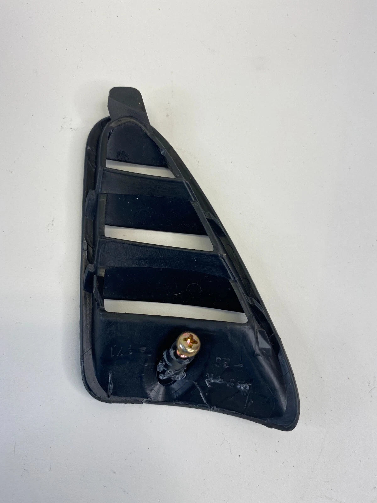 2004-2008 MAZDA 3 MAZDA3 LEFT SIDE UPPER DASH AC AIR VENT DEFROSTER GRILLE TRIM
