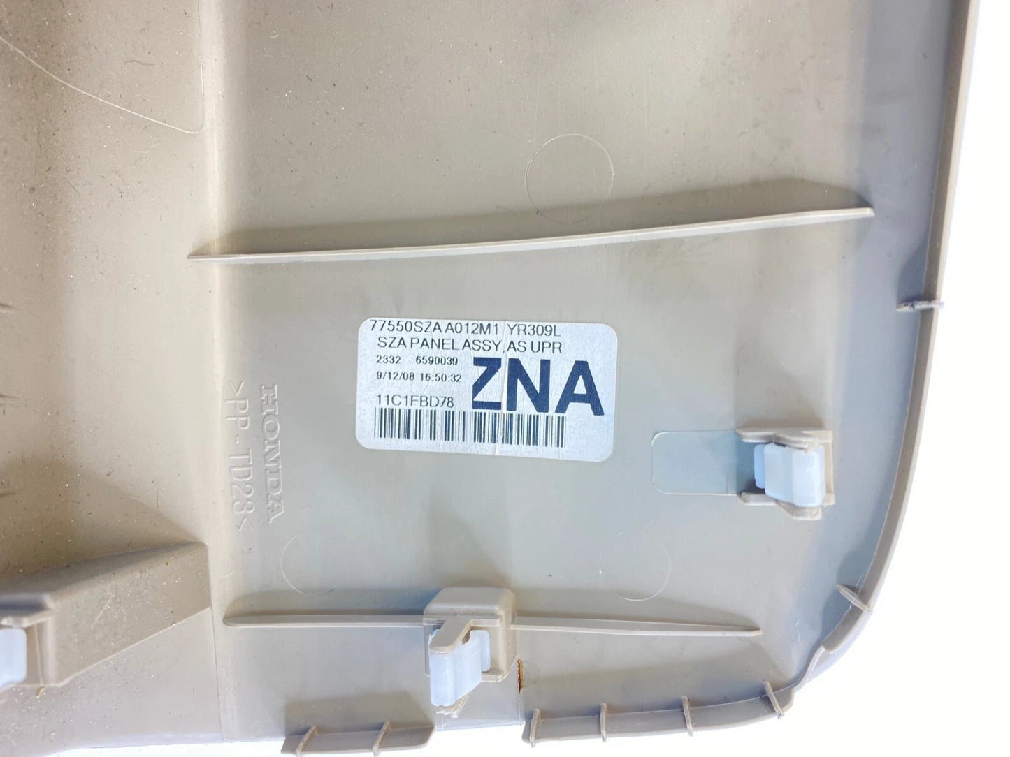 2009-2015 HONDA PILOT RIGHT SIDE UPPER DASH TRIM PANEL 77550-SZA-A012-M1 OEM