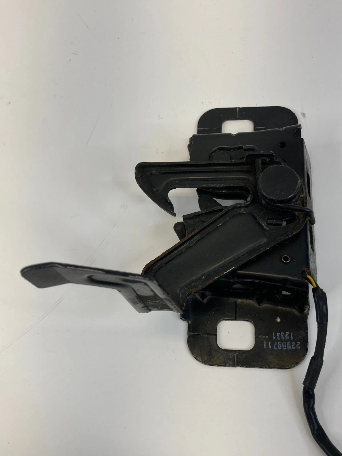 13-17 CHEVY EQUINOX GMC TERRAIN HOOD LOCK LATCH RELEASE ACTUATOR 22909711 OEM