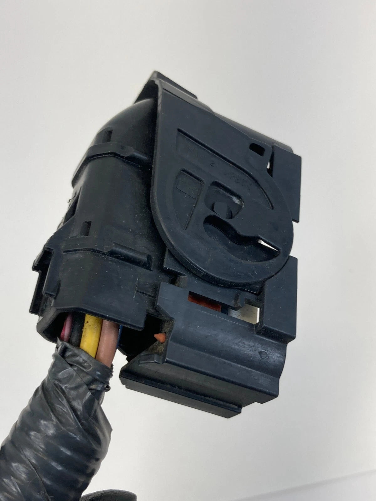 08-12 NISSAN ROGUE AWD 2.5L L4 AT ABS ANTI LOCK BRAKE PUMP CONNECTOR PLUG OEM