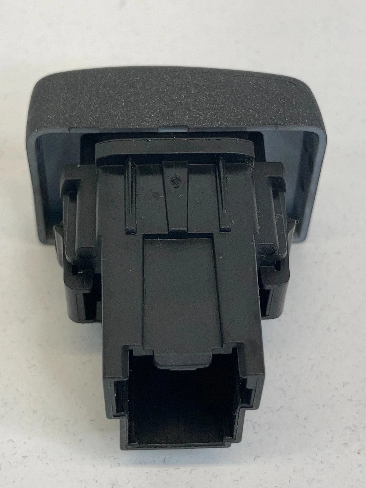 2010-2019 LINCOLN MKT REAR TRUNK LID LIFGATE OPEN CLOSE SWITCH AE9T-10E952-ASW