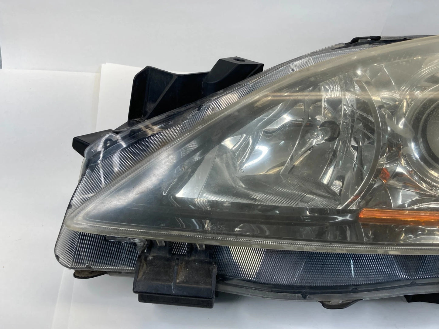 2010-2013 MAZDA 3 MAZDA3 DRIVER LEFT HEADLIGHT HEADLAMP HALOGEN BBM4-51040