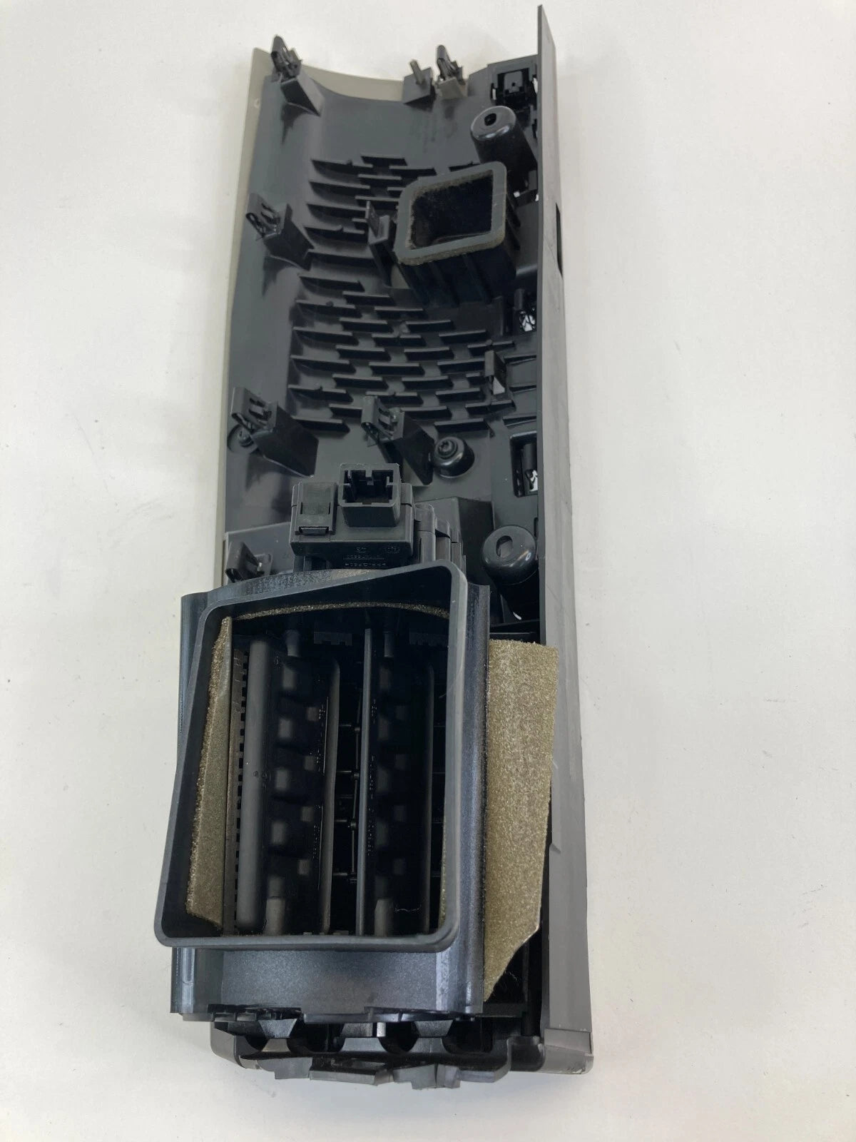 09-15 JAGUAR XF RIGHT PASSENGER DASH PANEL BEZEL AC AIR VENT 8X23043C26AH