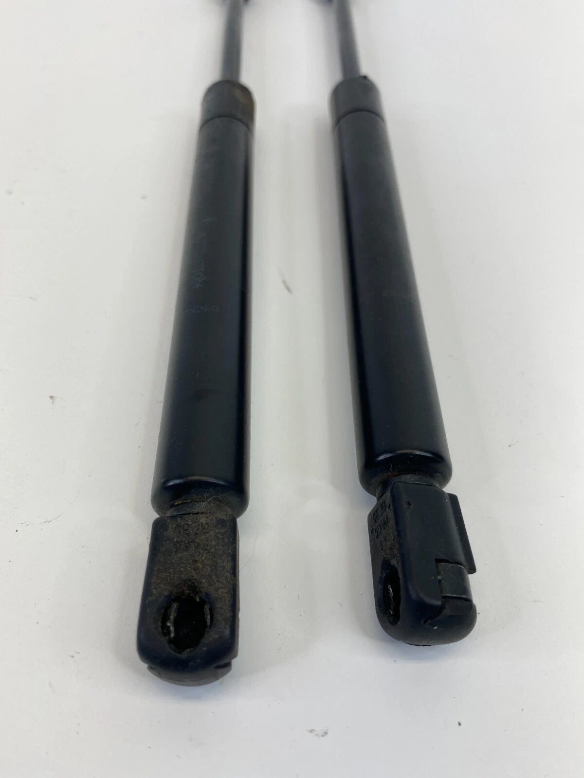 08-15 CADILLAC CTS SEDAN REAR TAILGATE TRUNK LIFT STRUTS SHOCK SUPPORT PAIR OEM