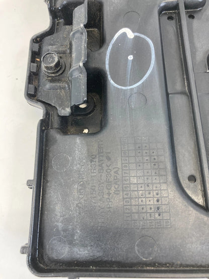 2013-2017 HYUNDAI ACCENT BATTERY TRAY HOLDER BRACKET SUPPORT 37150-1R370 OEM