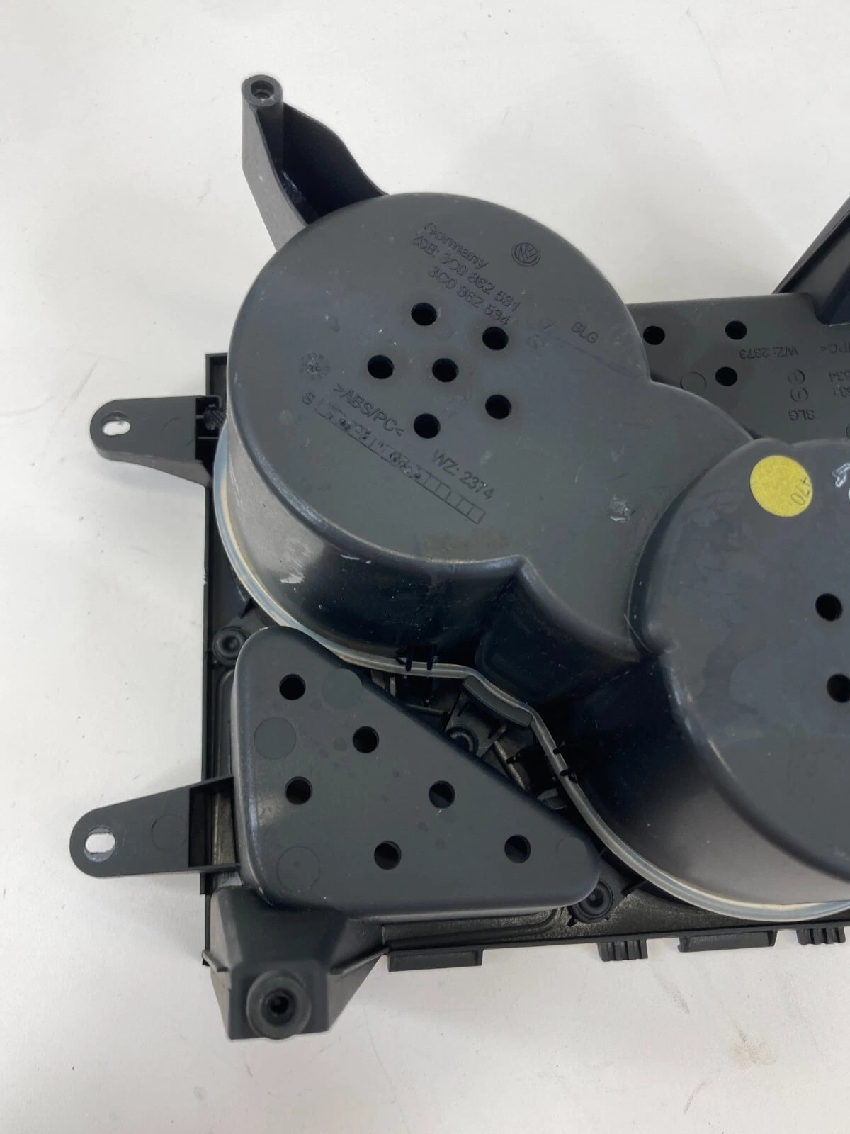 2009-2017 VOLKSWAGEN CC FRONT CENTER CONSOLE DUAL CUP HOLDER 3C0-862-531 OEM