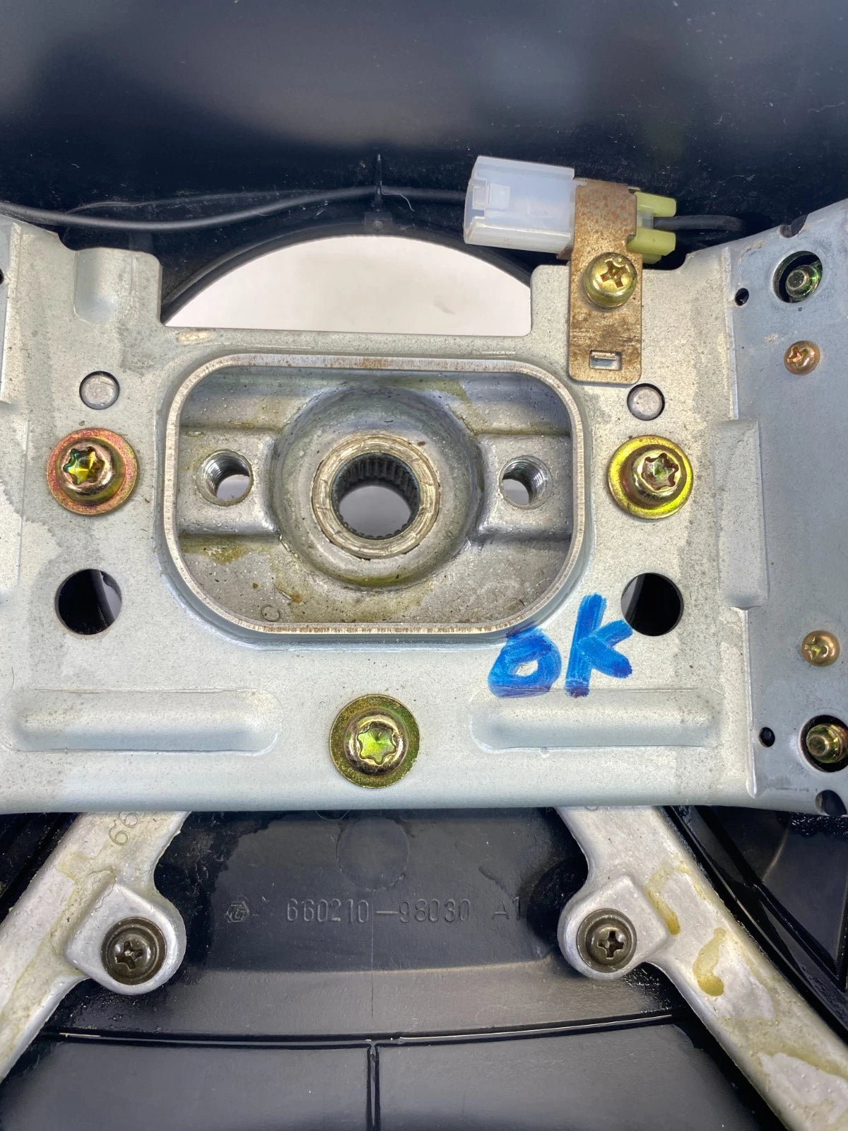 1998-2002 ISUZU TROOPER 3.5L V6 A/T 4WD STEERING WHEEL ASSY OEM