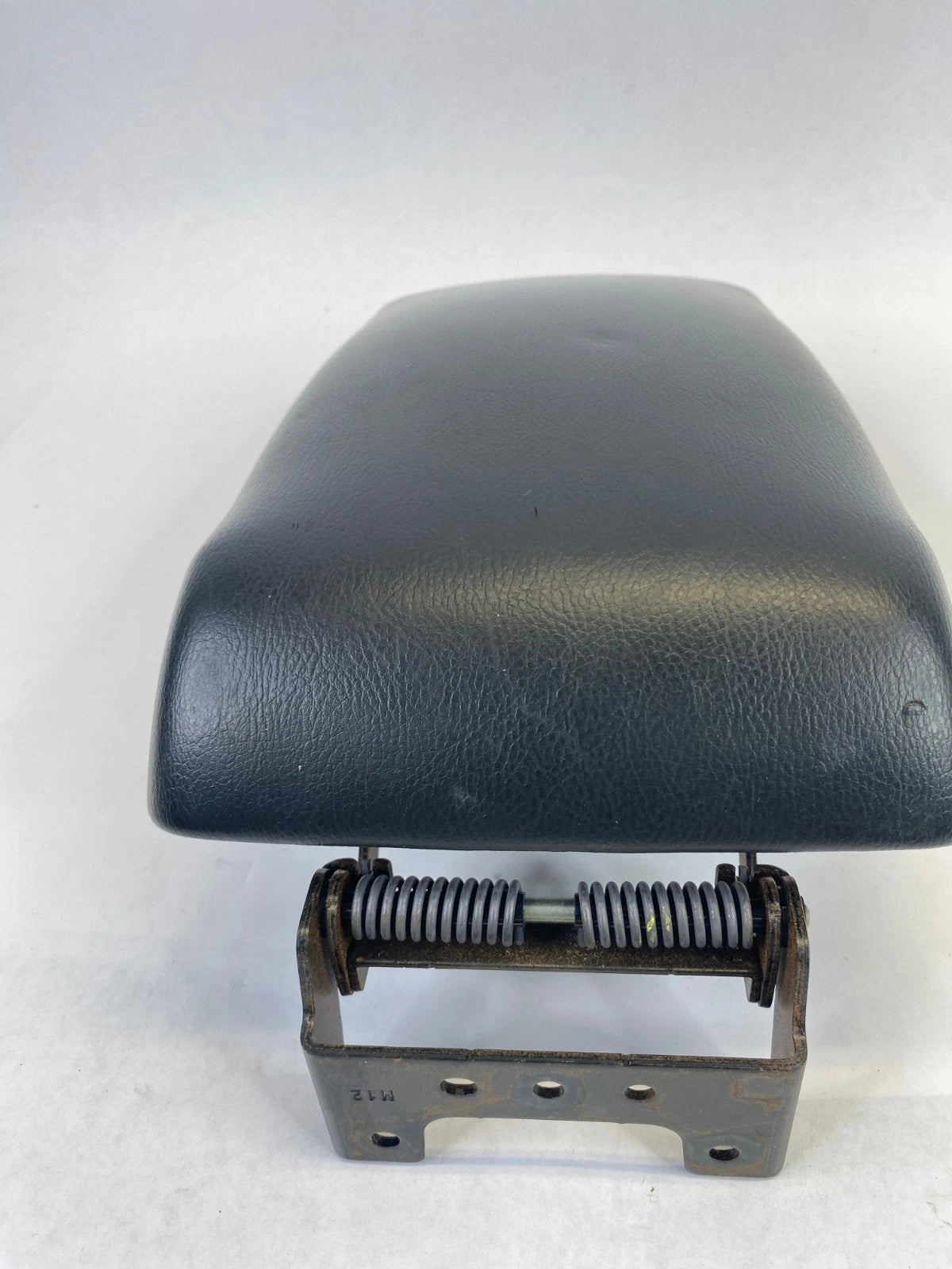 2013-2019 NISSAN SENTRA CENTER CONSOLE ARMREST STORAGE BOX LID FRONT OEM FACTORY