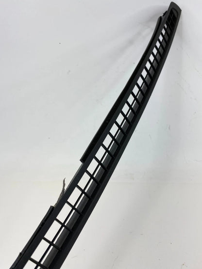 2013-2015 CHEVY MALIBU UPPER DASH WINDSHIELD DEFROSTER NOZZLE GRILLE 20919027