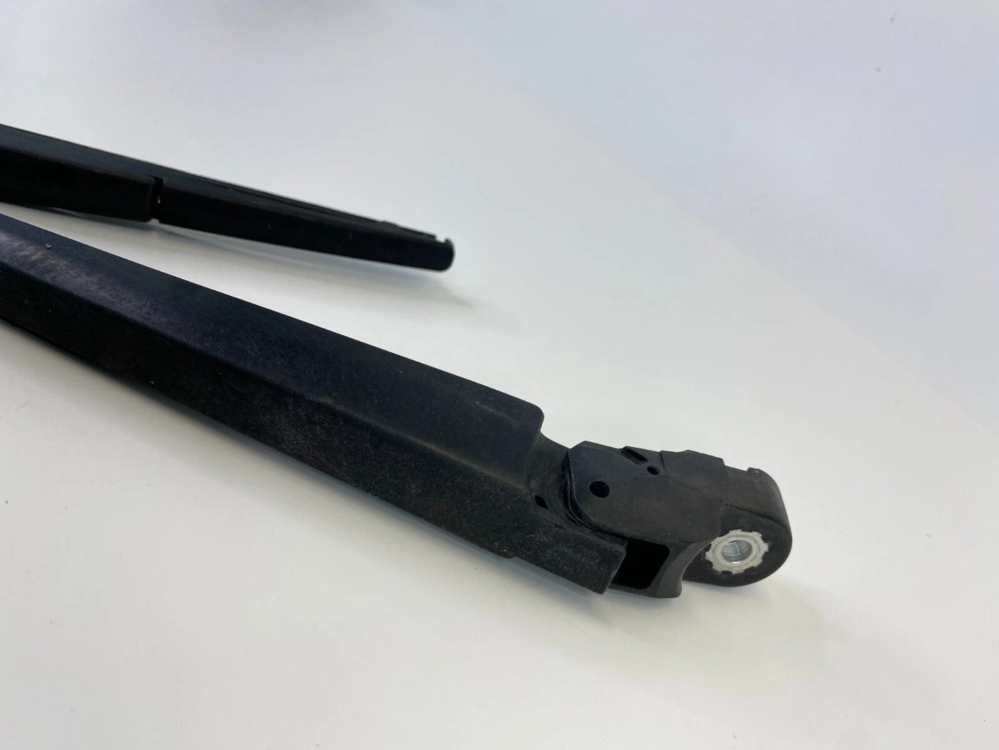 2009 2010 2011 2012 2013 SUBARU FORESTER REAR BACK TAILGATE WIPER ARM OEM
