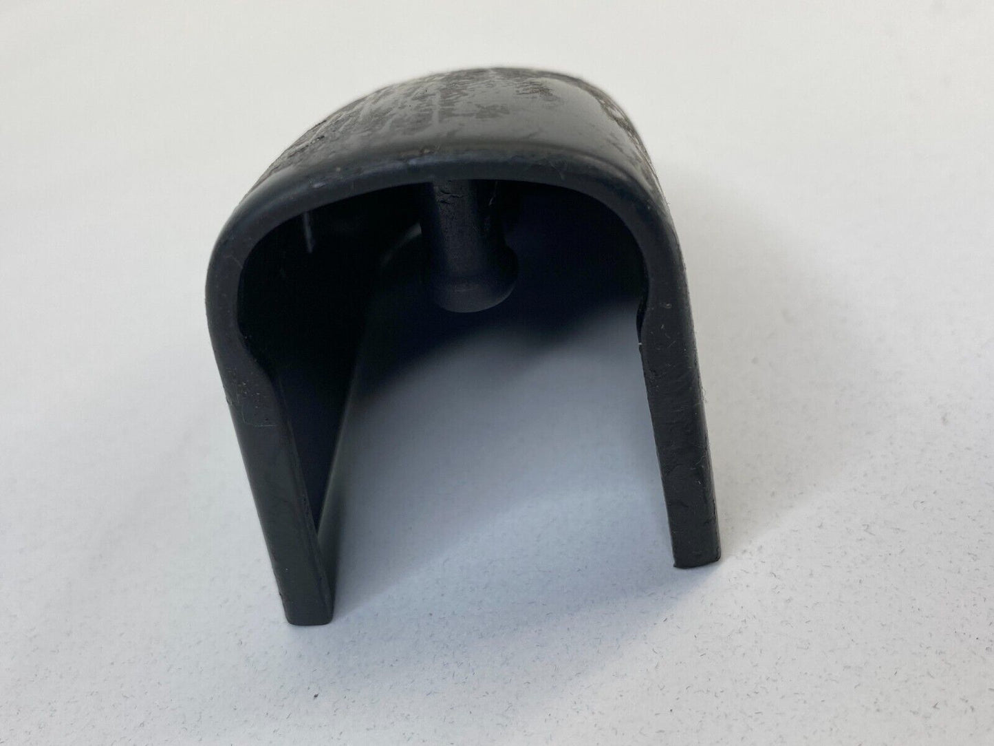 1998-2010 Volkswagen New Beetle Dash Right Passenger Glove Box Grip Handle Cap