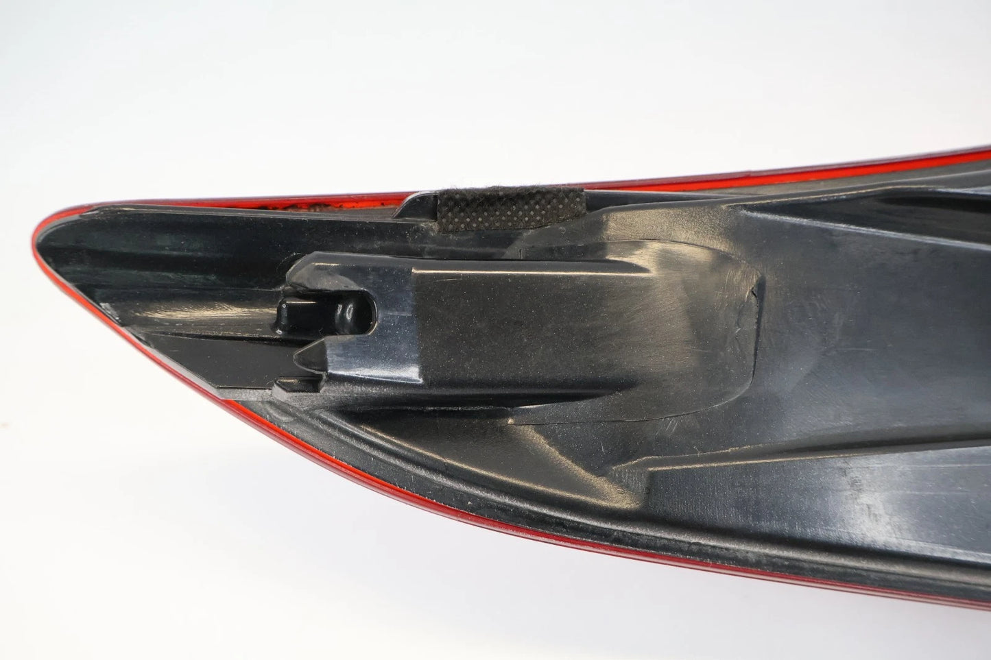 2014-2016 HYUNDAI ELANTRA LEFT DRIVER OUTER TAILLIGHT TAIL LIGHT LAMP 92401-3X2