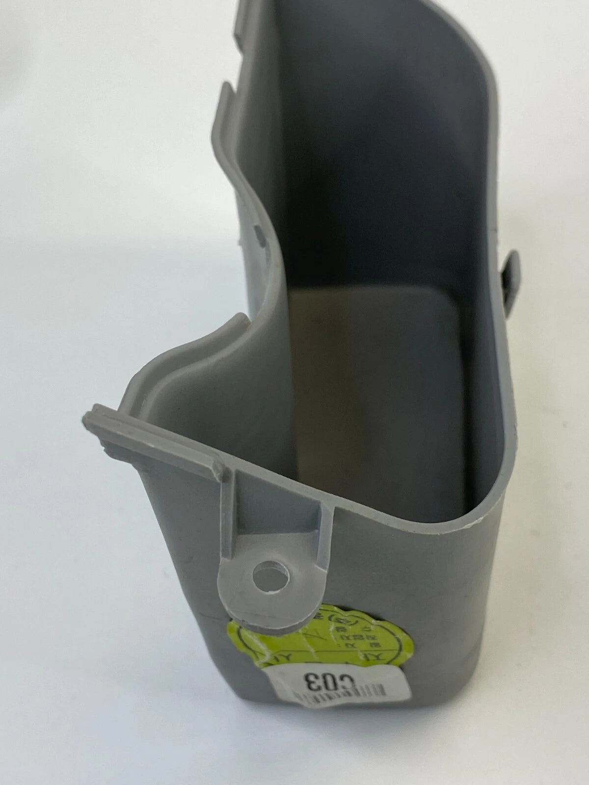 2006-2011 HYUNDAI ACCENT LEFT DRIVER SIDE UNDER DASH TRAY PAD STORAGE OEM