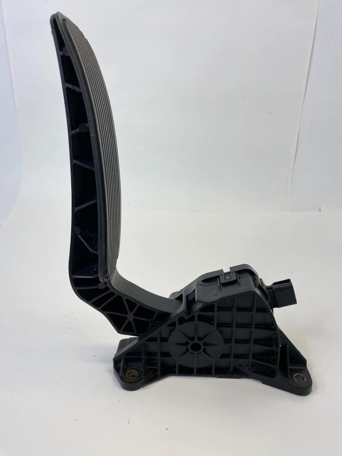 11-19 EXPLORER 13-19 INTERCEPTOR 3.7L GAS ACCELERATOR PEDAL TRAVEL SENSOR OEM