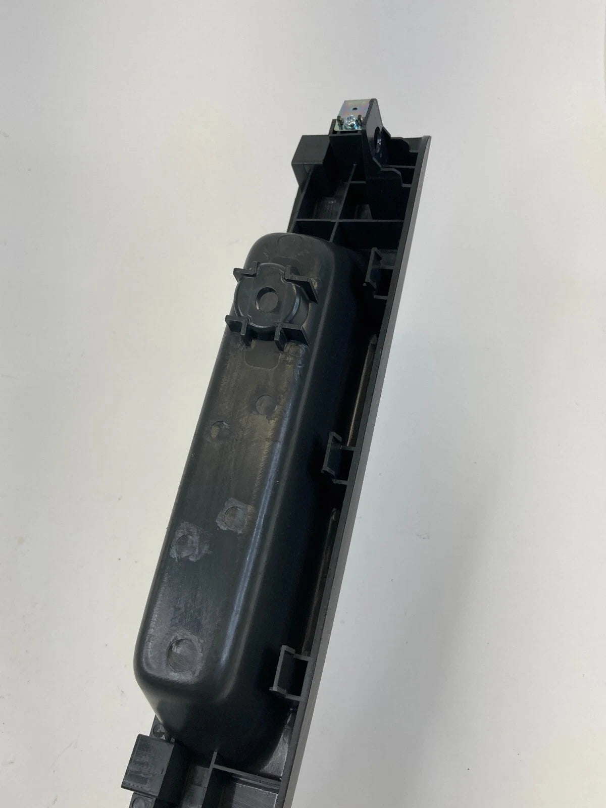 2013-2016 CHEVROLET SPARK REAR LEFT DOOR WINDOW SWITCH WITH BEZEL OEM