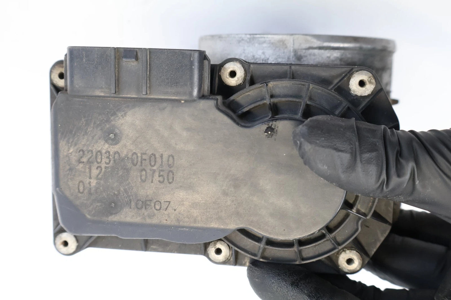 2004-2009 TOYOTA TUNDRA 4.7L V8 THROTTLE BODY VALVE ASSEMBLY 22030-0F010 OEM