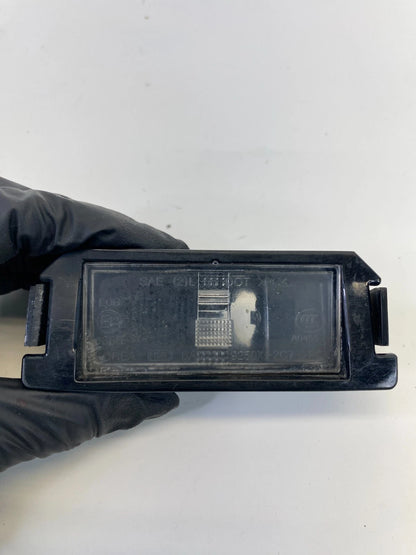 2012-2017 KIA RIO REAR LICENSE PLATE LIGHT LAMP HOUSING ASSEMBLY 9250X-2C7 OEM