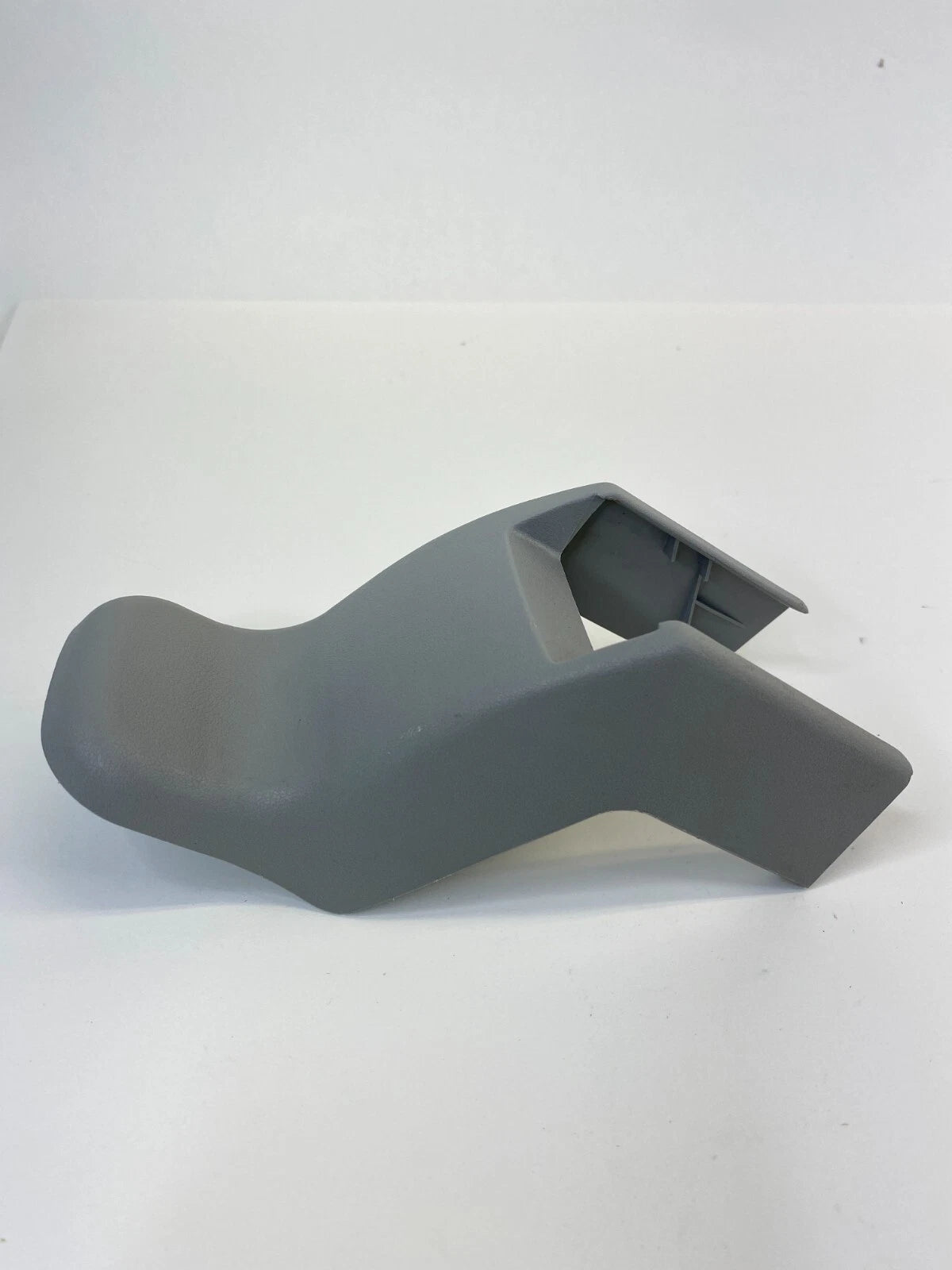 2006-2008 TOYOTA RAV4 FRONT LEFT SEAT TRACK END OUTER COVER TRIM 72124-42010 OEM