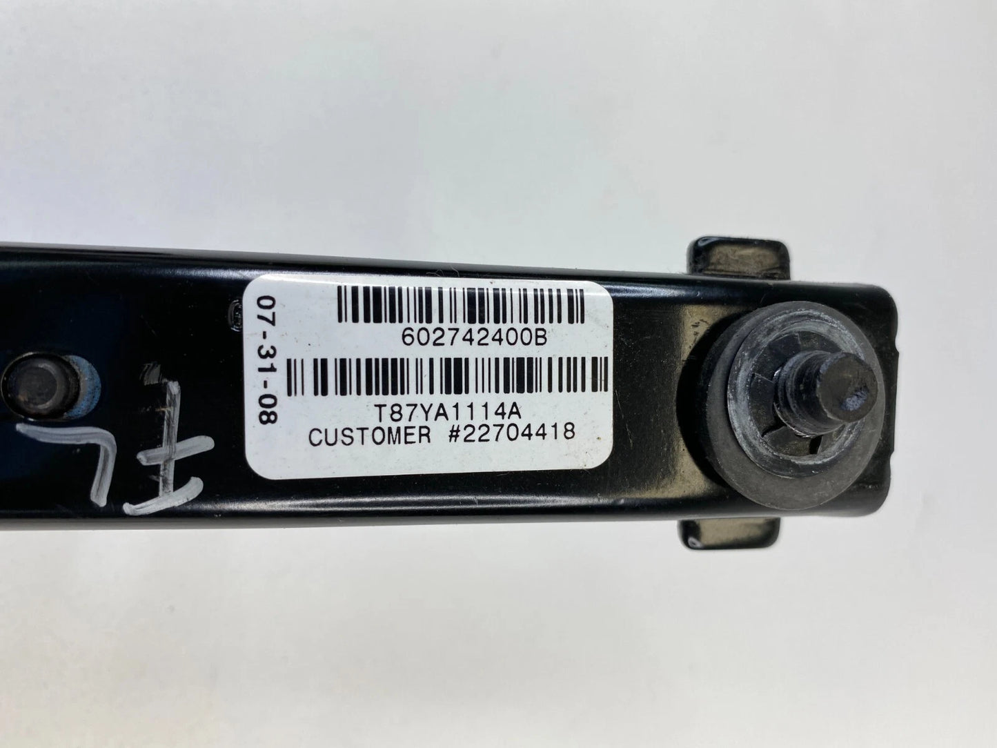 2005-2010 PONTIAC G6 SEDAN FRONT LEFT SEAT BELT HEIGHT ADJUSTER 602742400B OEM