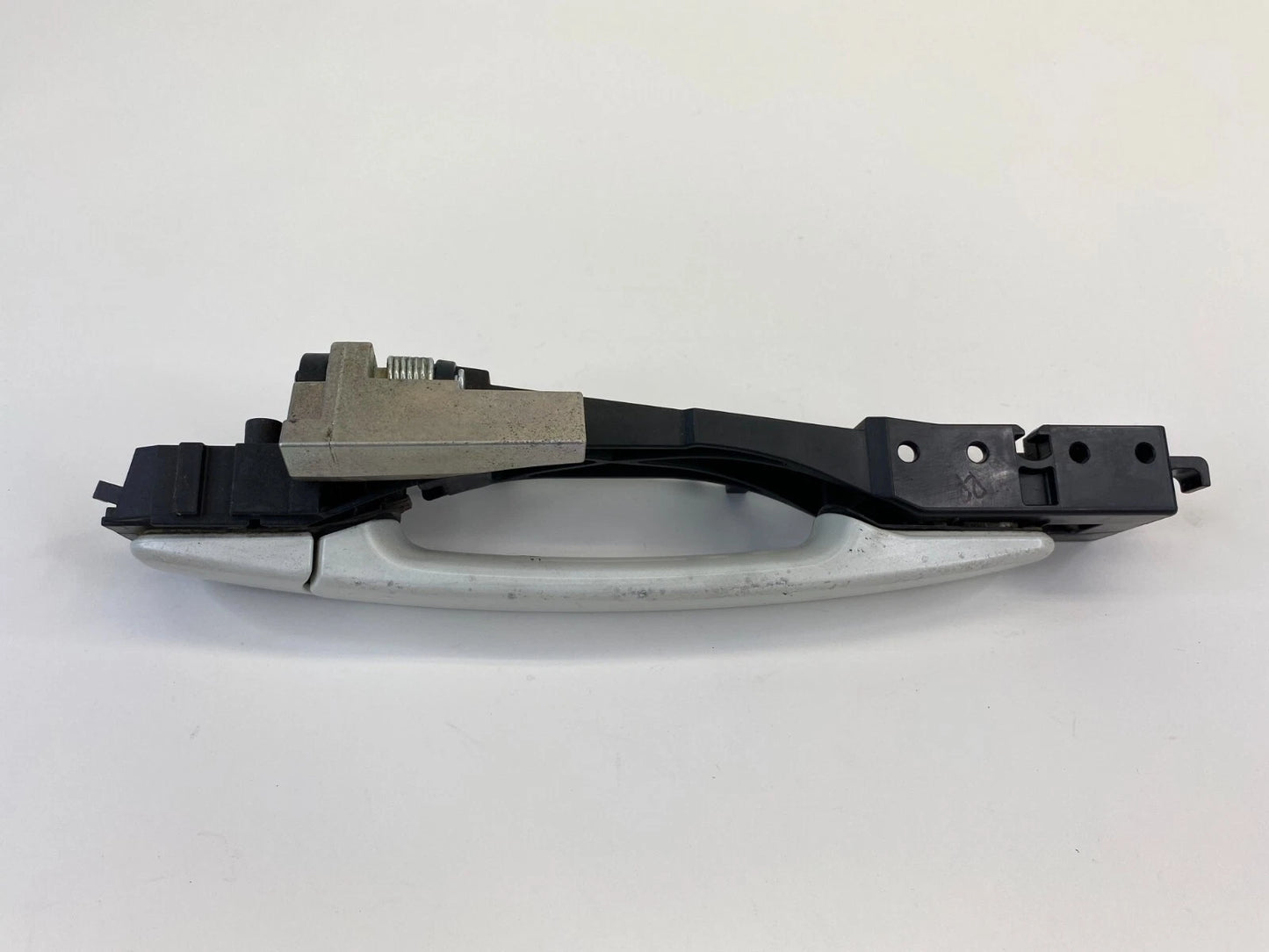 2010-2013 NISSAN ROGUE REAR RIGHT SIDE EXTERIOR DOOR HANDLE ASSEMBLY OEM