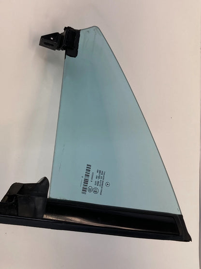 2006 MERCEDES CLS500 REAR LEFT SIDE BACK VENT QUARTER WINDOW GLASS A2197370530