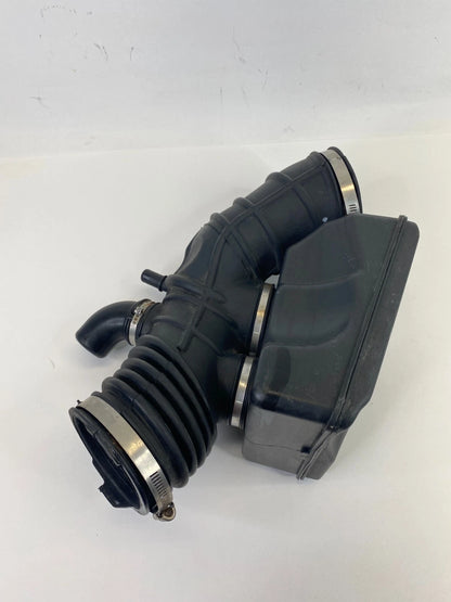 2009-2012 FORD FLEX AIR INTAKE CLEANER RESONATOR HOSE DUCT TUBE VP8G1U-9F764-AC