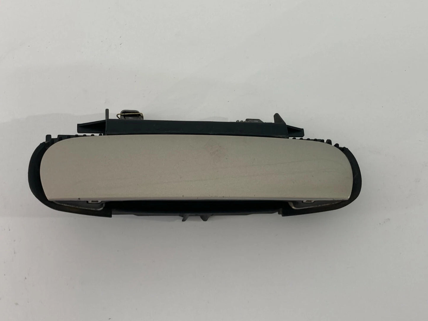 1998-2004 AUDI A6 RIGHT PASSENGER RH EXTERIOR OUTSIDE DOOR HANDLE ASSEMBLY OEM