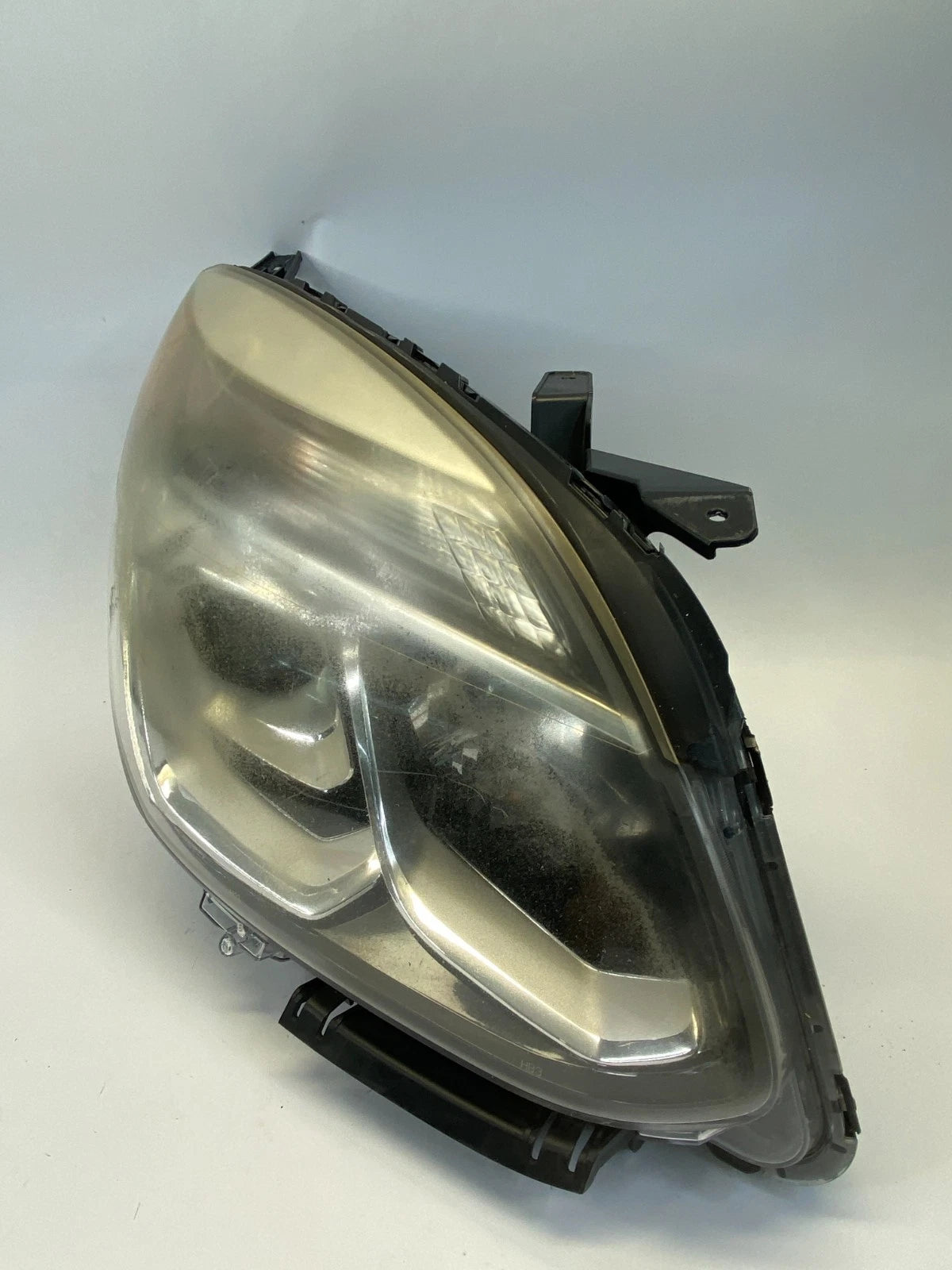 2016 2017 CHEVROLET EQUINOX FRONT RIGHT PASSENGER HEADLIGHT HEADLAMP HALOGEN