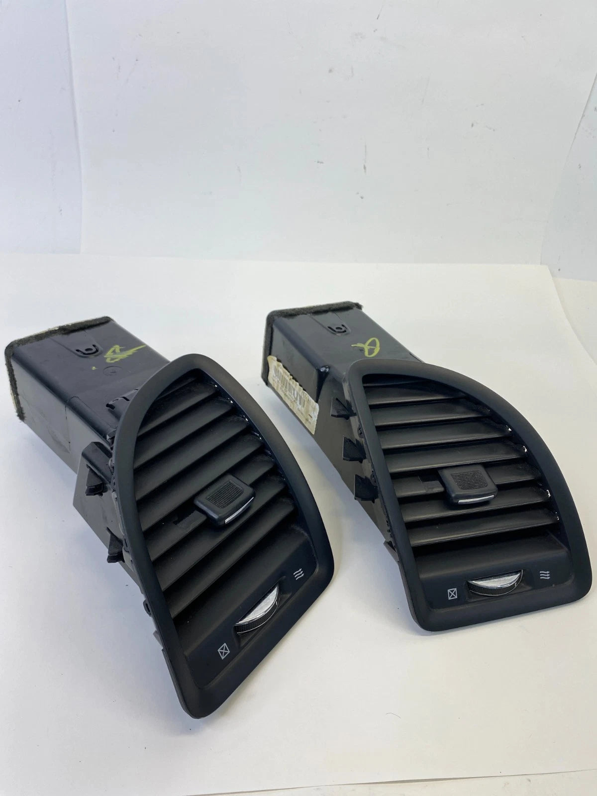 11-20 DODGE GRAND CARAVAN LEFT & RIGHT DASH AC HEATER AIR VENT OUTLET LOUVER OEM
