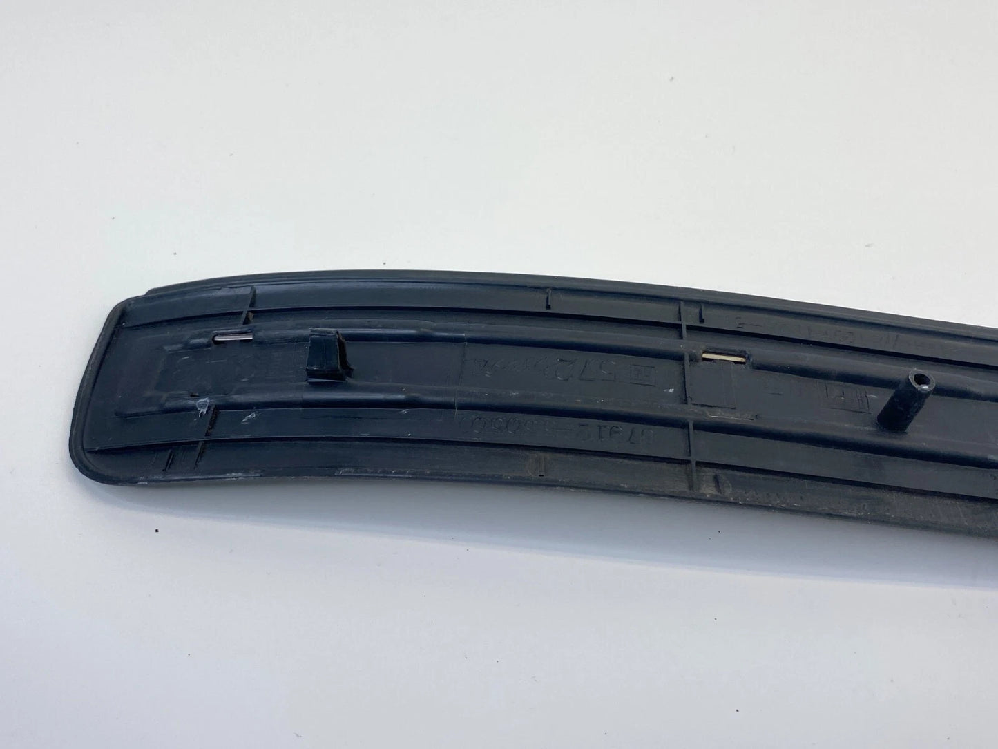 2000 2001 LEXUS ES300 FRONT LEFT DOOR SILL SCUFF PLATE TRIM PANEL 67912-33040