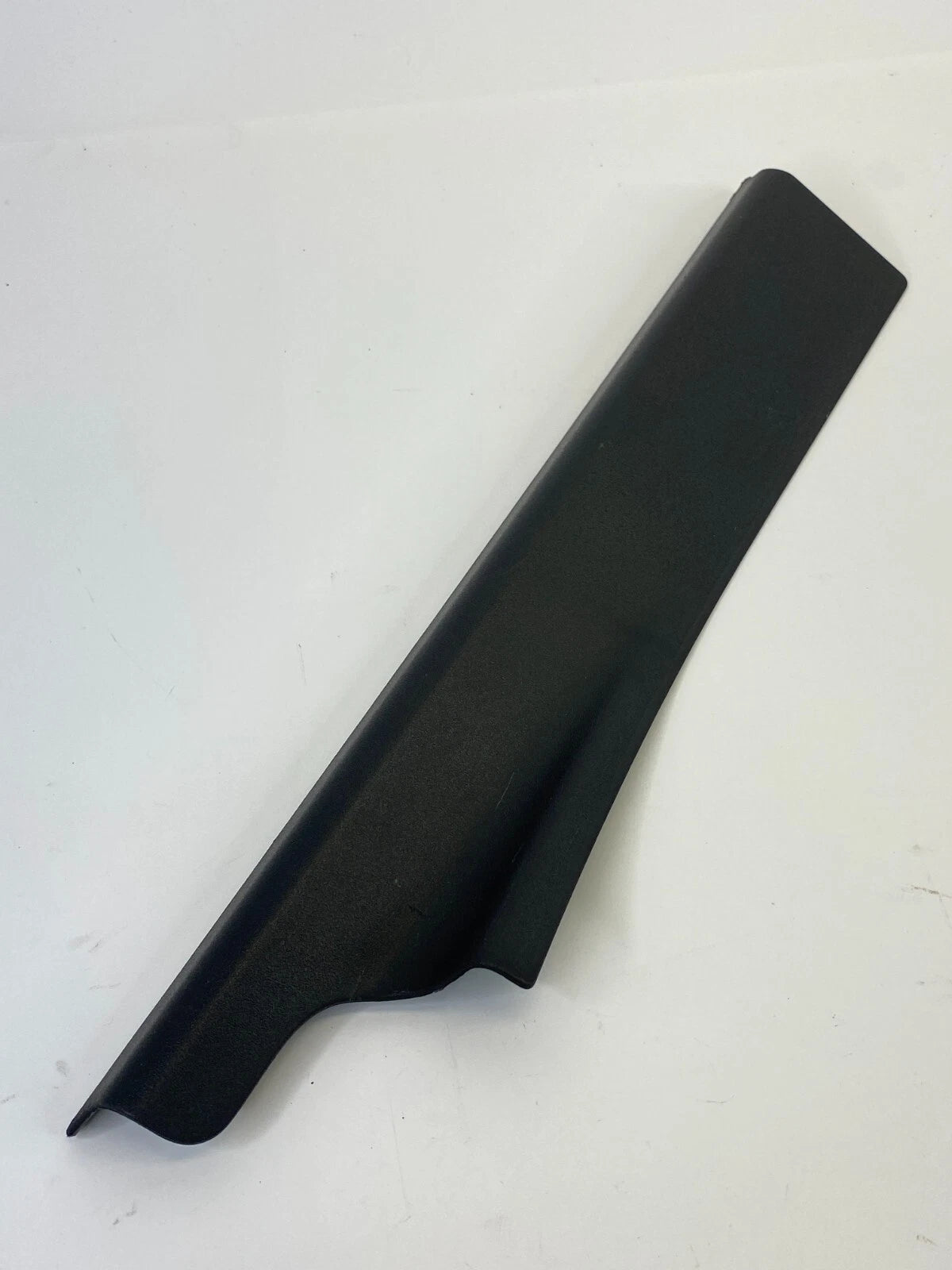 03-11 SAAB 9-3 93 SEDAN REAR LEFT SIDE DOOR SILL STEP PLATE TRIM 12786334 OEM