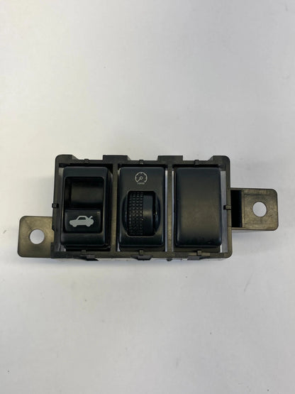 2002-2006 NISSAN ALTIMA TRUNK LID RELEASE AND DIMMER LIGHT CONTROL SWITCH OEM