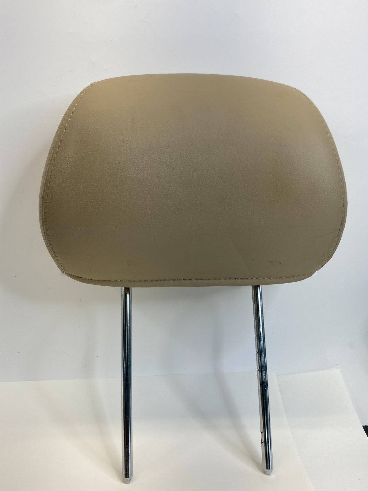 2009 09 Hyundai Sonata Front Left & Right Seat Headrest Head Rest Set Pair OEM