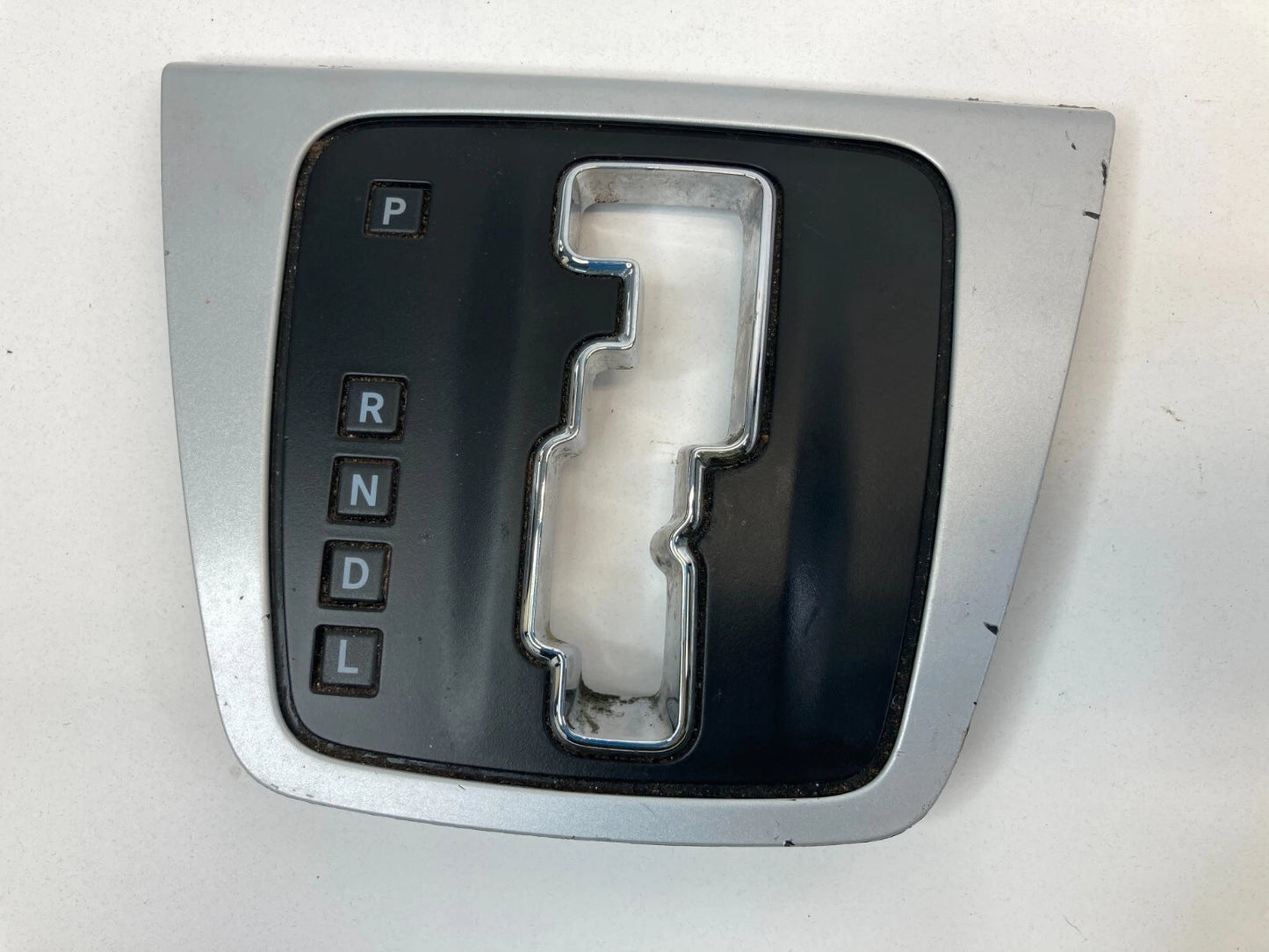 2010-2012 DODGE CALIBER CENTER CONSOLE SHIFTER BEZEL TRIM PANEL 1JW80XZ2AB OEM