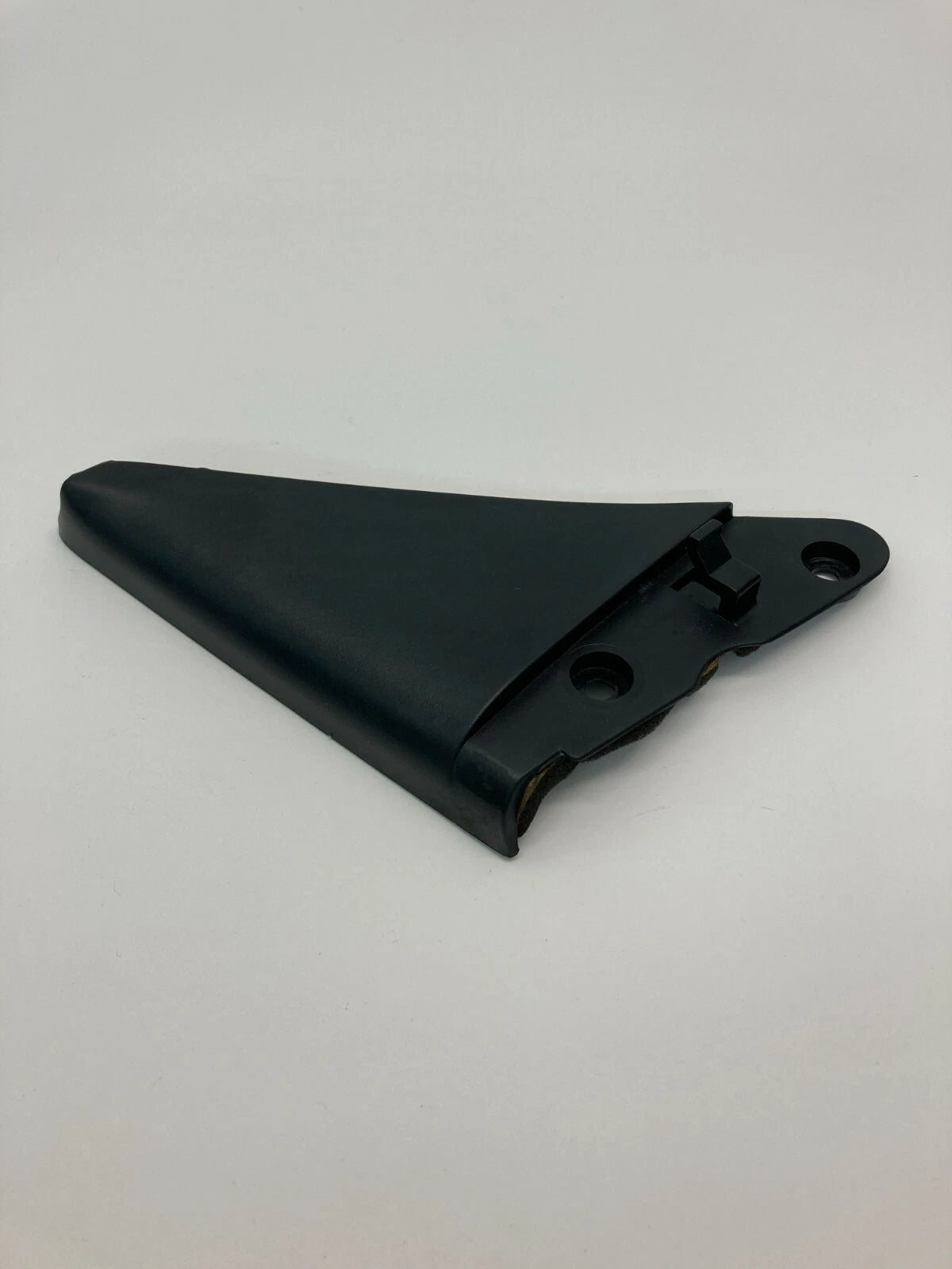 91-94 NISSAN SENTRA FRONT LEFT MIRROR DOOR CORNER INNER COVER TRIM 80293-50Y100