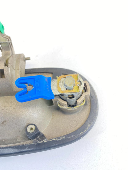 1999-2005 PONTIAC GRAND AM FRONT RIGHT PASSENGER EXTERIOR OUTSIDE DOOR HANDLE
